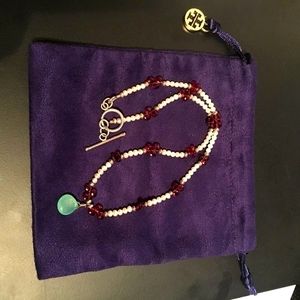 Pearl and garnet necklace with green aventurine